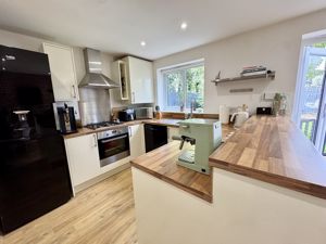 Open Plan Dining Kitchen- click for photo gallery